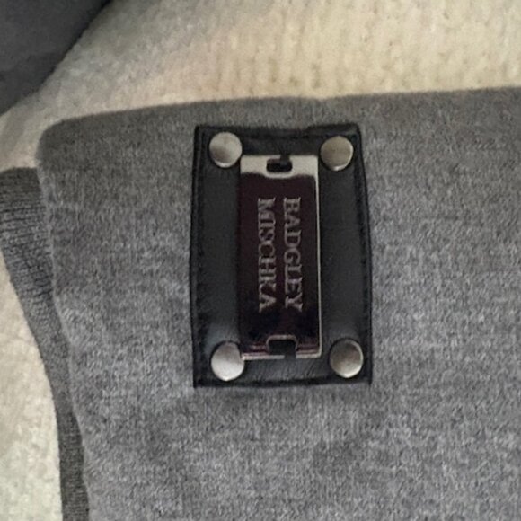 Badgley Mischka stylish puffer coat. - Picture 9 of 9